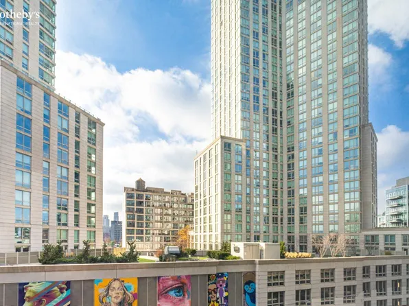 45-30 Pearson Street image 6 of 19