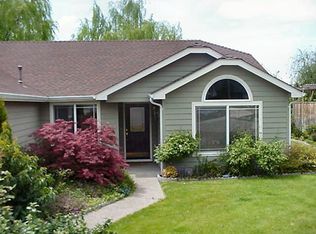 1631 Inverness Dr, Medford, OR 97504