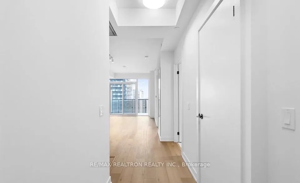 2 bed, $2,350 — Photo 4