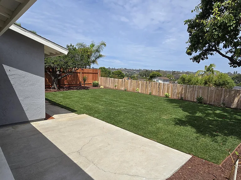 1736 Caliban Dr — Photo 27
