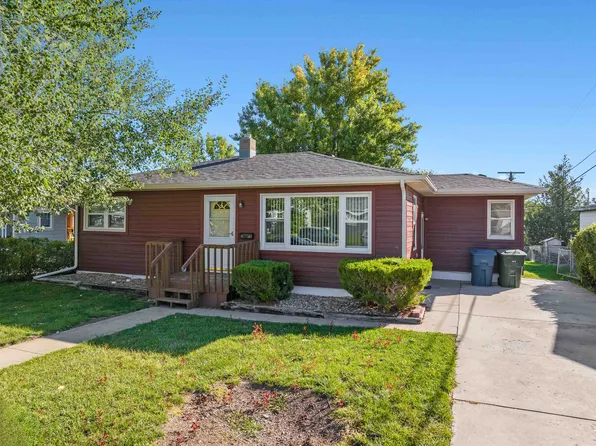 2039 11th Ave, Belle Fourche, SD 57717