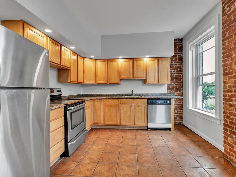 166 Park St #168 — Photo 21