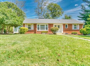 4101 Downing St, Annandale, VA 22003