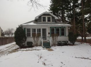 225 N Wisconsin Ave, Villa Park, IL 60181