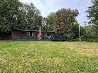 70 Ledge Dr, Franklin, VT 05457