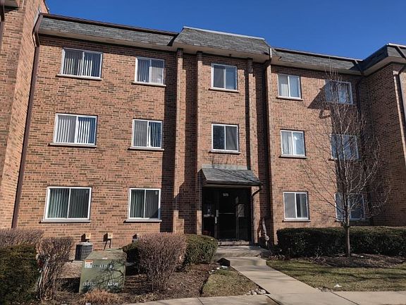 4th image of 925 Casey Ct APT 4