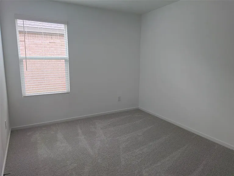 1600 Baron Ln — Photo 10