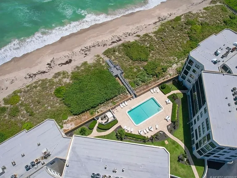 2375 NE Ocean Blvd #D205 — Photo 3