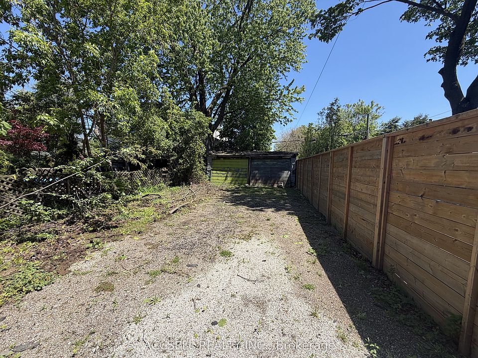 2nd image of 175 Ronan Ave