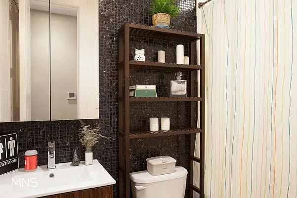 Rented by MNS | media 31