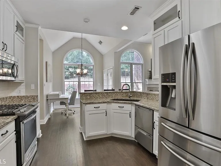 151 Terrane Rdg — Photo 11
