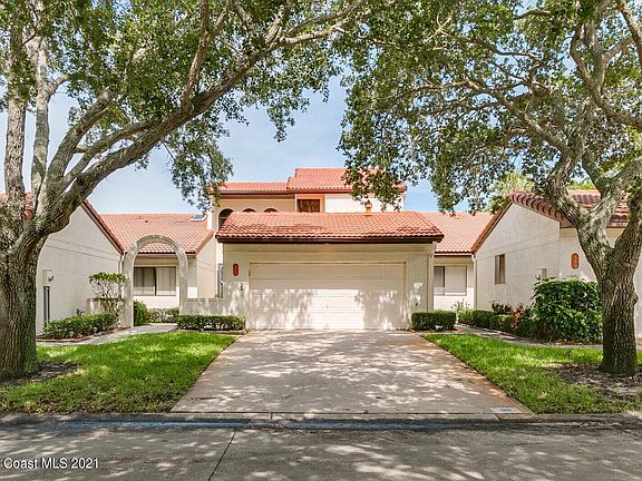 2nd image of 311 Parkside Pl #311