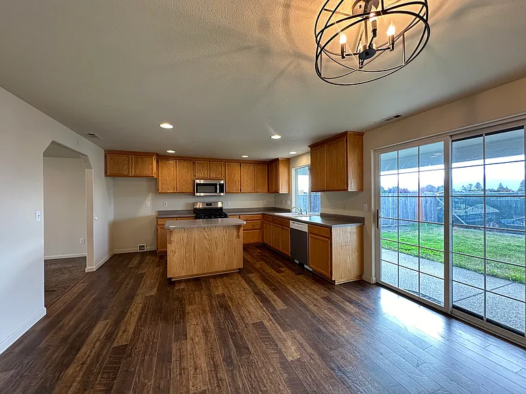 kitchen to patio