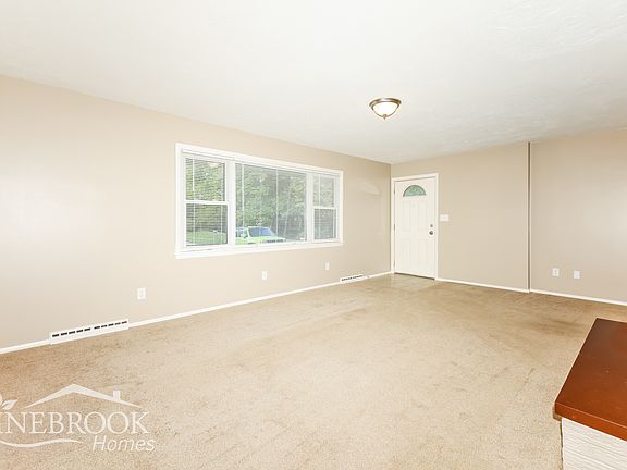 4th image of 5940 Ashbrook Cir