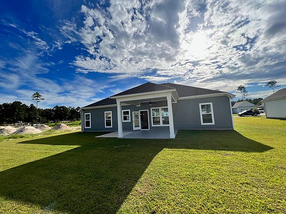 4th image of 99 Sierra Ln