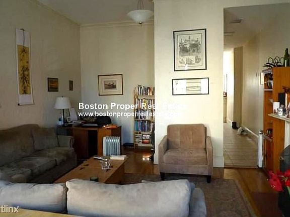 429 Beacon St. #2 Boston - Back Bay Unit Photo 3 (3)