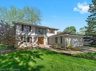 43928 N Umberland Cir, Canton, MI 48187