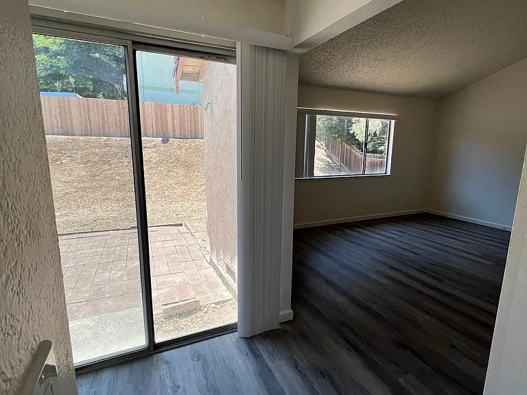 Sunrise Way — Photo 11