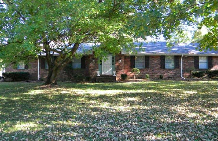 1st image of 142 Ewingville Dr #B