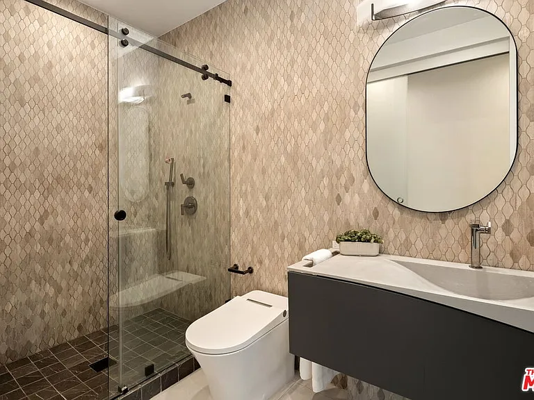 1368 Beckwith Ave — Photo 15