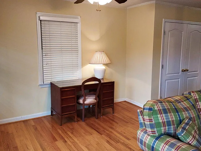 1316 Roberts St — Photo 21