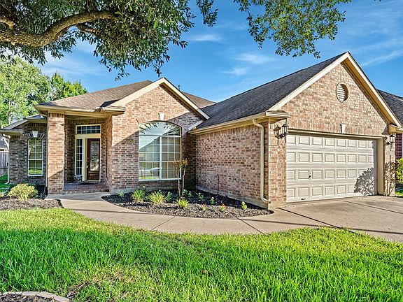 3rd image of 15223 Ember Glen Ct