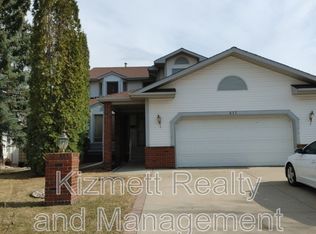 615 Forest Ln NW, Edmonton, AB T6R2C4