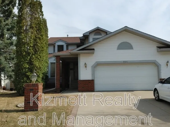 615 Forest Ln NW, Edmonton, AB T6R 2C4