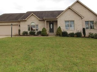 512 Birchwood Ct, Latrobe, PA