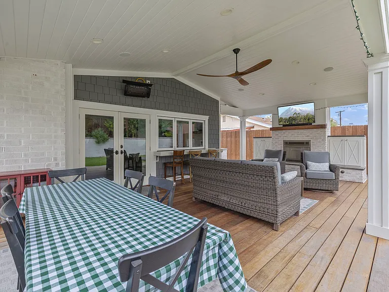 4852 Mount Almagosa Dr — Photo 53