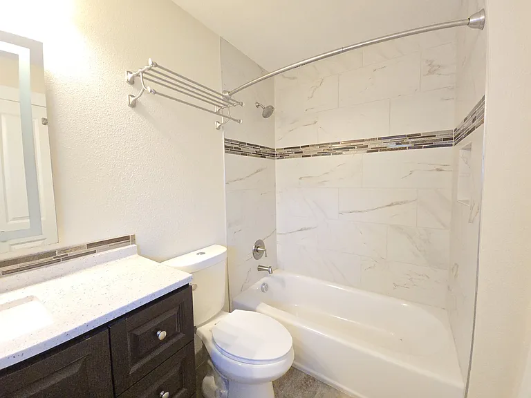 1912 Filbert St — Photo 19