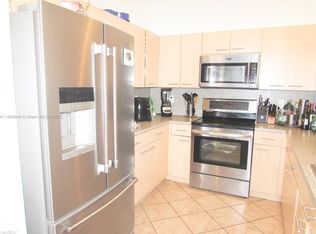 1064 Golden Cane Dr, Fort Lauderdale, FL 33327
