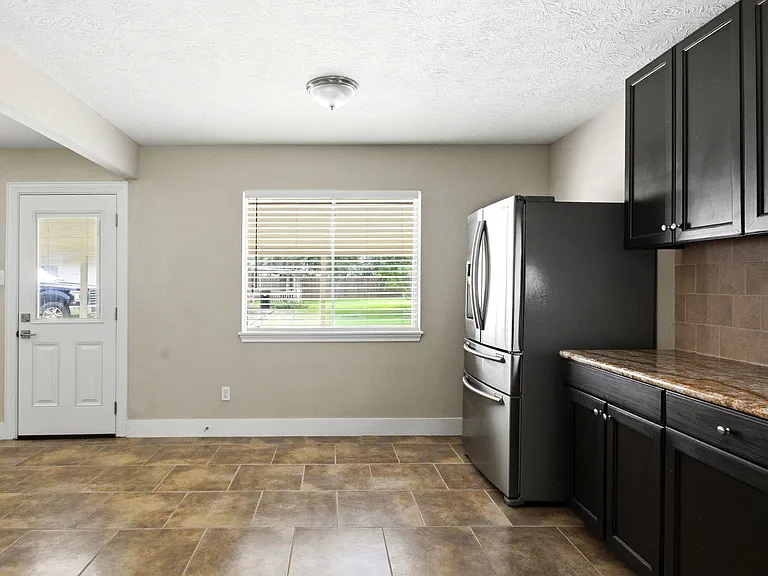 1511 Sungail Dr — Photo 18