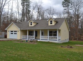 893 Buffalo Trl, Clarkrange, TN 38553