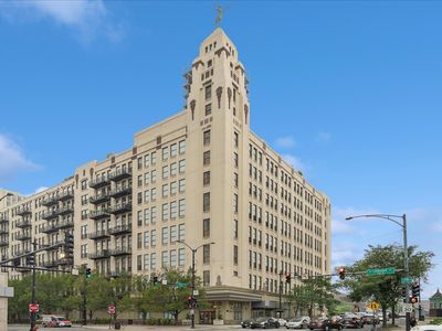 758 N Larrabee St APT 519, Chicago, IL, 60654
