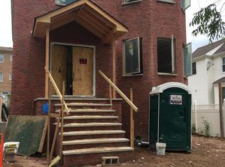 29 Burgher Ave, Staten Island, NY 10305