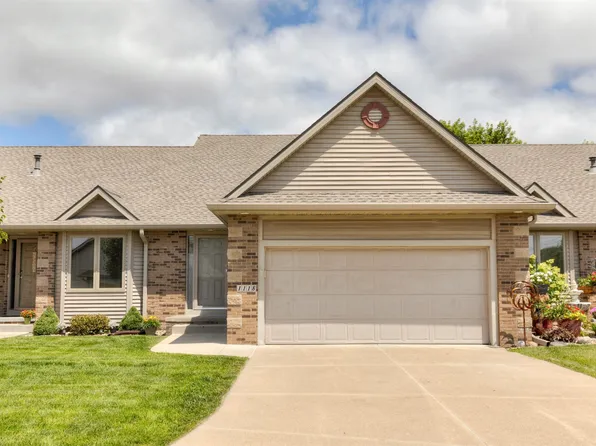 1118 NW Waterfront Dr, Ankeny, IA 50023