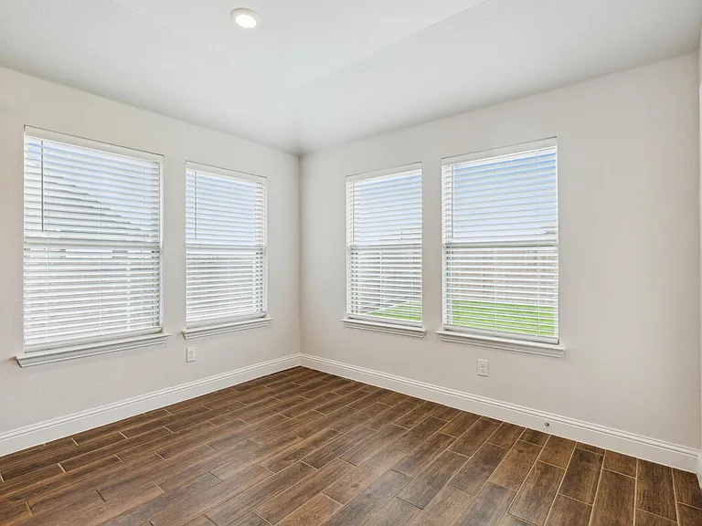 223 Headwater Dr — Photo 12