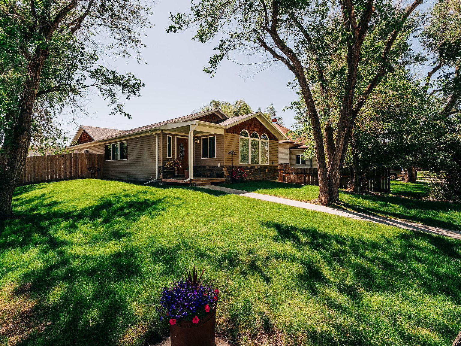 820 Olive St, Sheridan, WY 82801 Zillow