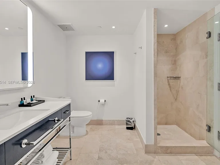 4401 Collins Ave #1508 — Photo 14