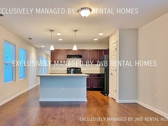 4th image of 8418 Eaton Ave