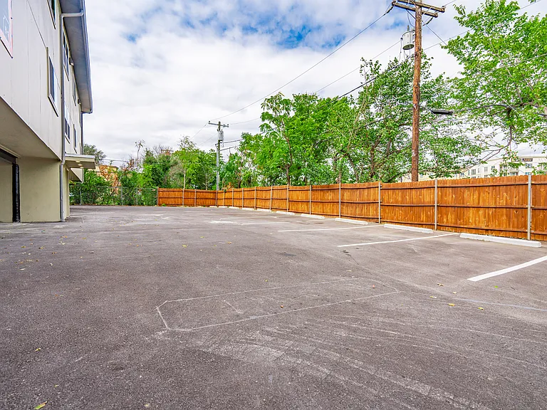 Crawford Corner — Photo 18