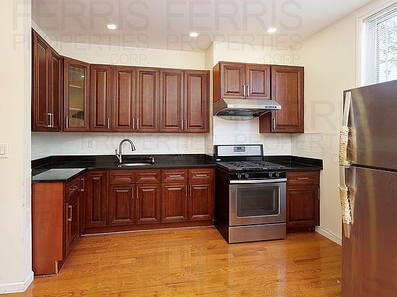 3rd image of 6013 53rd St