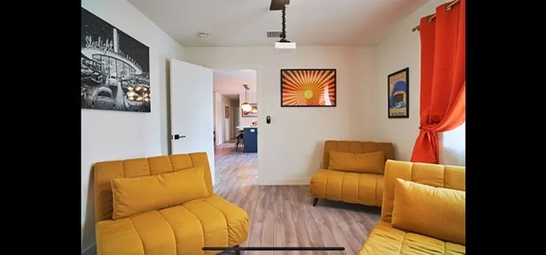 378 W Sunview Ave — Photo 28