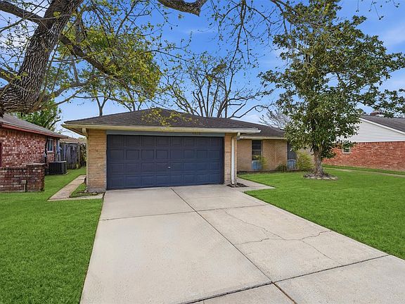 2nd image of 4415 Crofter Glen Dr