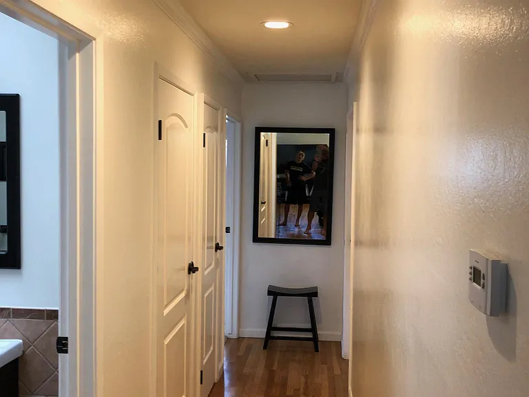 2493 Whitethorne Dr — Photo 11