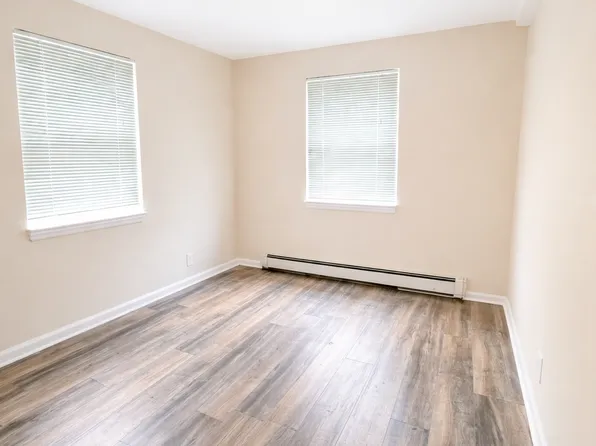 4053 Bruner Avenue image 1 of 6