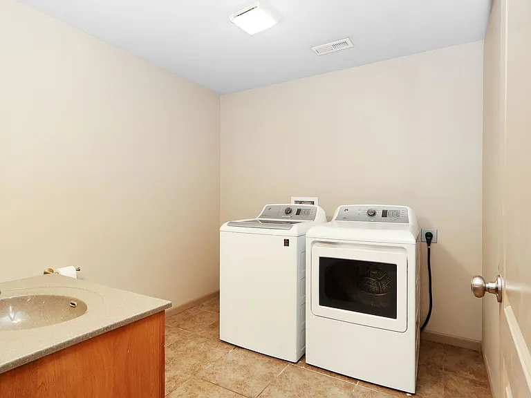 2505 Sawmill Rd — Photo 27