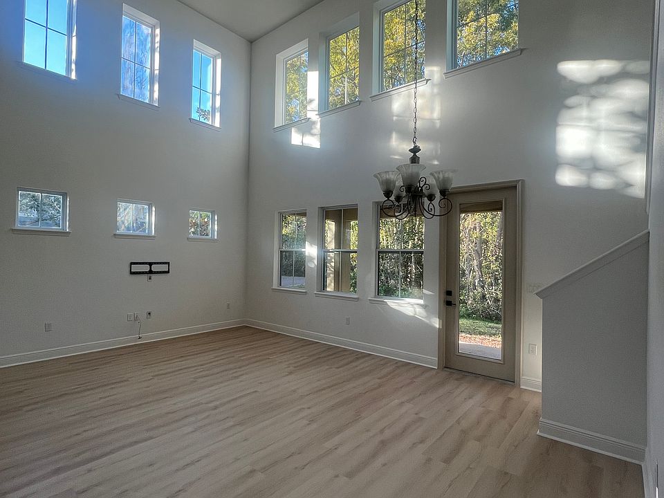 1st image of 137 Villa Preserve Ave