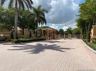 8424 NW 139th Ter APT 2702, Miami Lakes, FL 33016